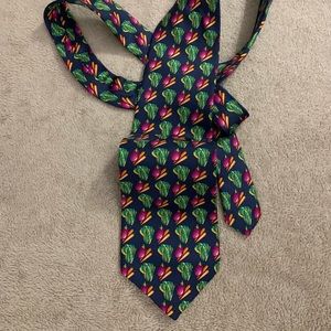 ALYNN NECKWEAR All Silk Print Tie
